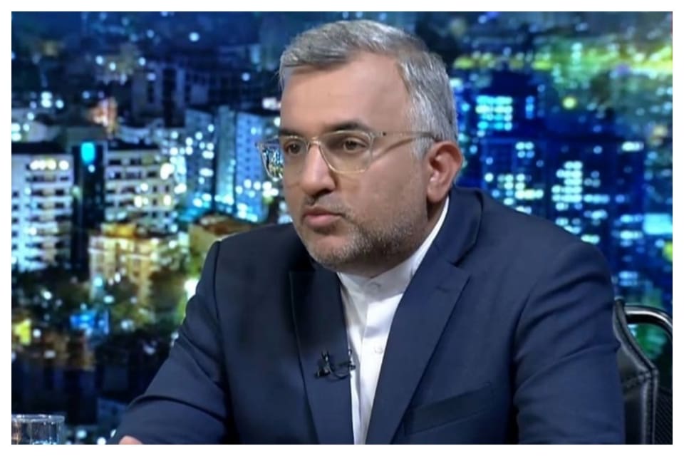 هشدار معاون عراقچی درباره تبعات تاخیر در تصمیمگیری/ گاهی تصور میکنیم اگر تصمیمی نگیریم، اتفاق خاصی نمیافتد/ جهان منتظر ما نمیایستد