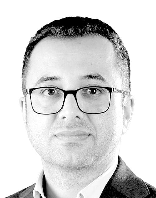 جاماندگی ارزش دلاری بورس از سال ۹۹
