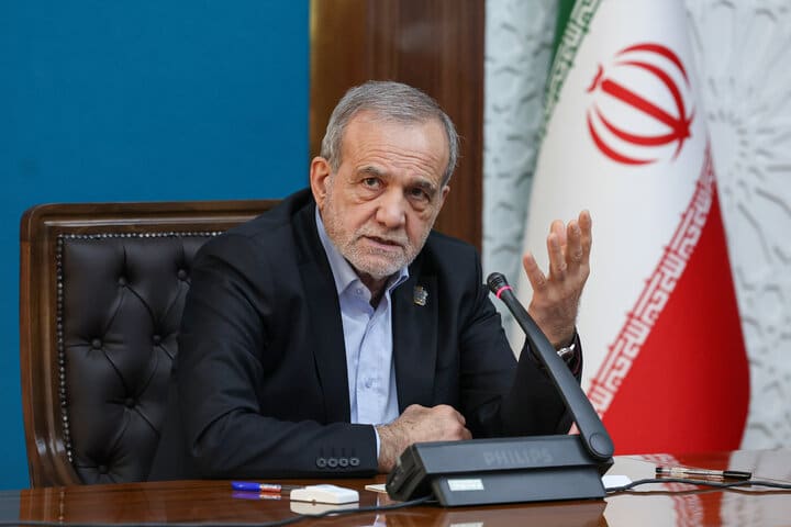 پزشکیان: هیچ رهروی از راه امام حسین نباید گرفتار فقر و گرسنگی باشد