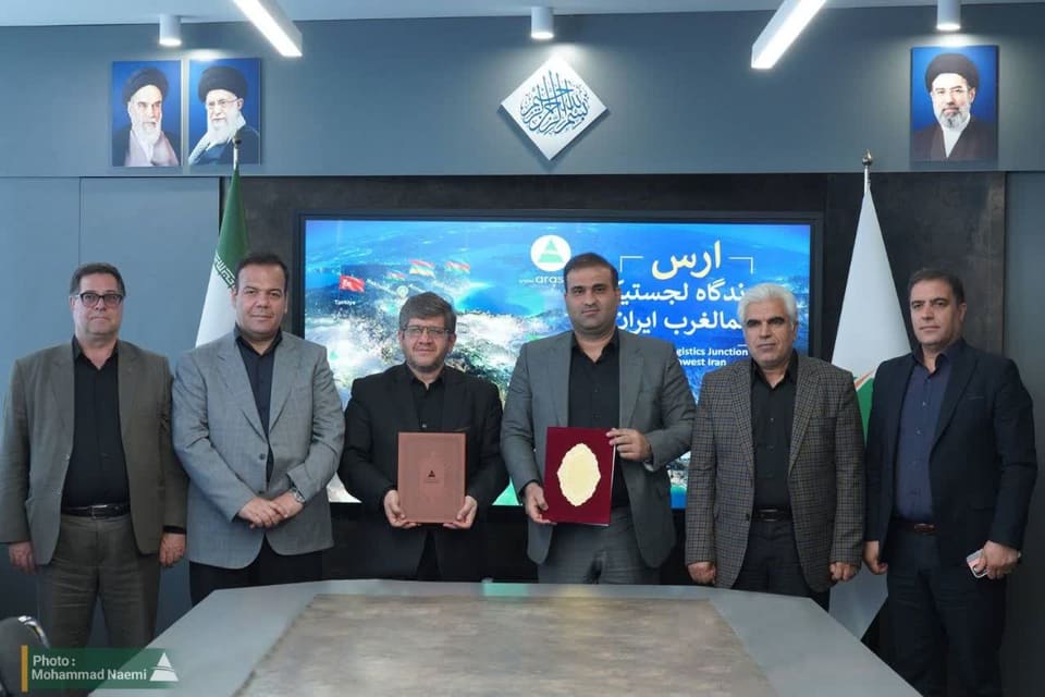 منطقه آزاد ارس و راه‌‌آهن کشور برای تبدیل جلفا به هاب ترانزیتی و لجستیکی تفاهم کردند