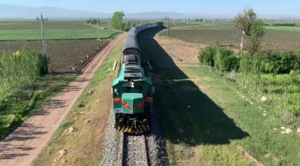ترافیک قطارهای مسافری در مسیر مشهد/ مسافران برای اطلاع دقیق از وضعیت تردد با این شماره تماس بگیرند