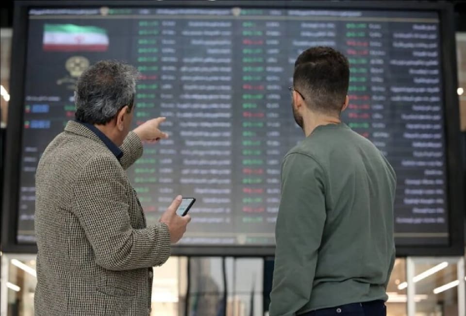 بورس در لاک دفاعی
