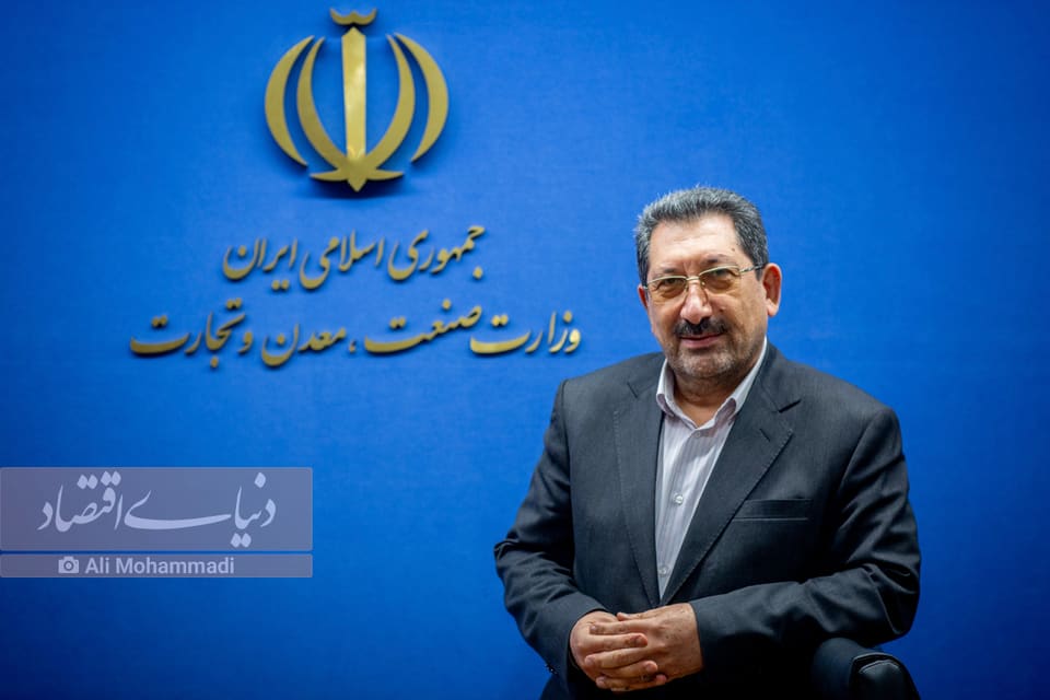 قطع برق صنایع به روایت وزیر صمت/ شهرک‌های صنعتی چند روز در هفته خاموشی دارند؟