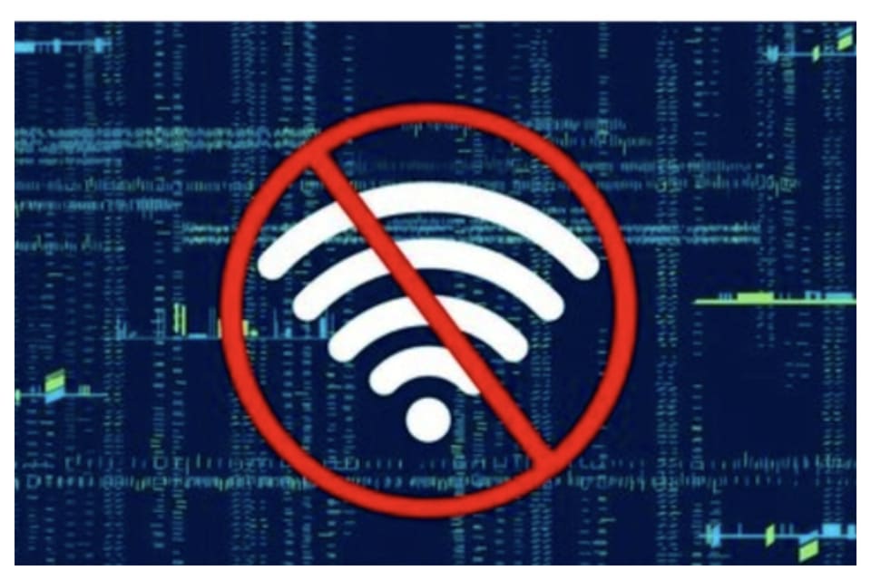 قطع تلفن و اینترنت همراه در شمال هرمزگان در پی حمله آمریکا