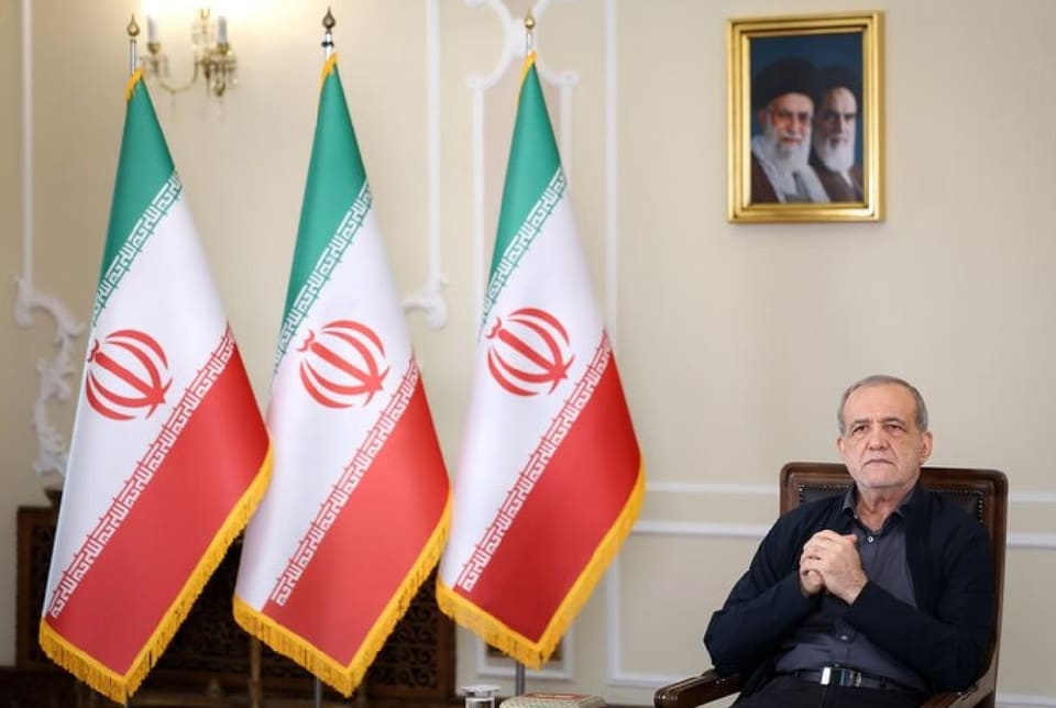 پزشکیان: با کمک وزارت اقتصاد و بانک ها برنامههایی برای کنترل تورم وجود دارد +فیلم