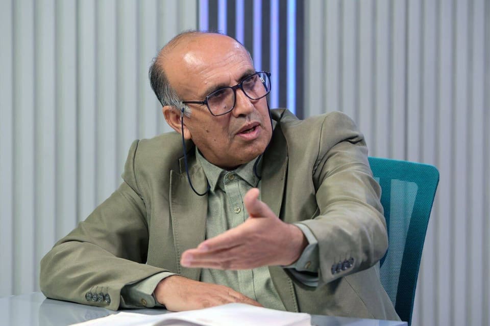 پازوکی: تراستی‌ها به دنبال تضعیف جامعه هستند/ تحریم دریایی هزینه‌های حمل‌ونقل را چهار برابر افزایش می‌دهد