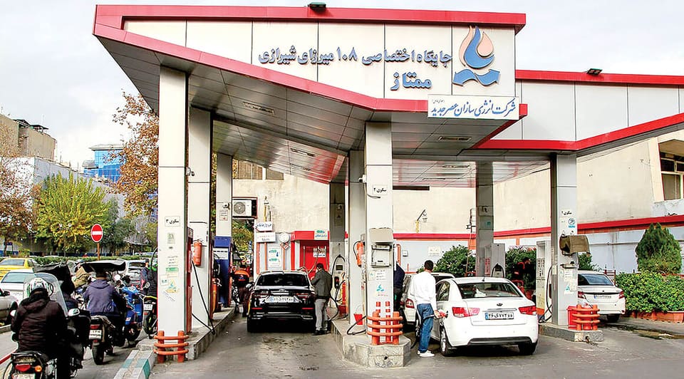 بنزین ۱۰هزار تومانی؛ راهحل یا مُسکن؟