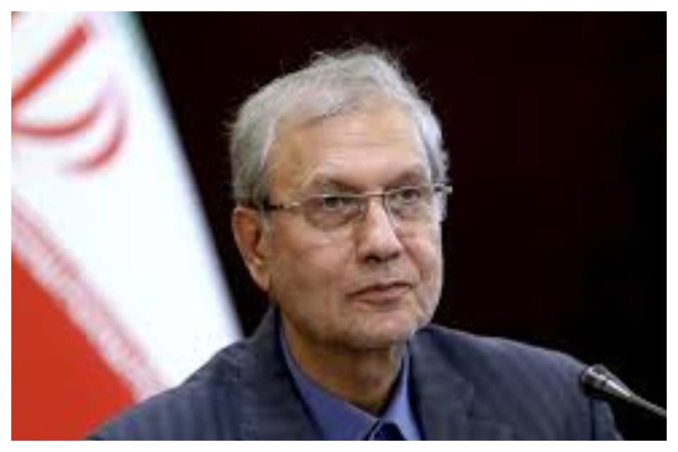 ربیعی: اقتصاد و جامعه ایران با شوکهای پیچیده مواجه است/ شرایط امروز اقتصاد ایران با دورههای گذشته قابل مقایسه نیست/ امنیتسازی نباید صرفا با نگاه امنیتی انجام شود