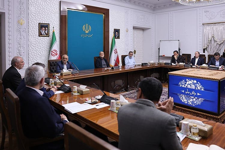 با استعفای پاک‌نژاد، بورد سرپرست شد