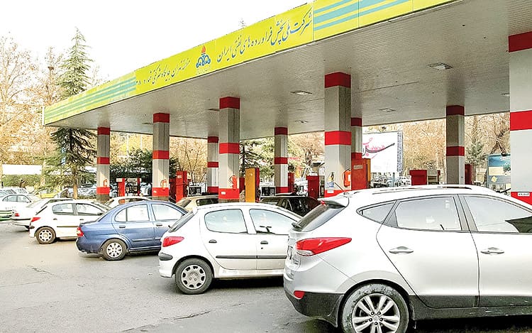 بنزین؛ سه بحران در یک باک