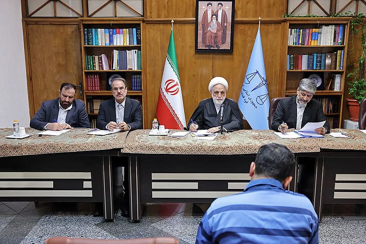 بیت‌المال را از تراستی‌ها پس می‌گیریم